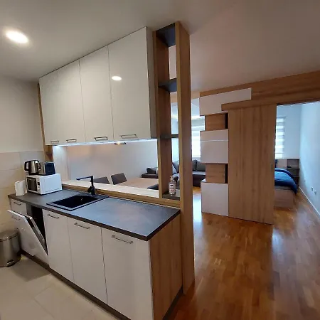 Apartment Apartman Vjeverica