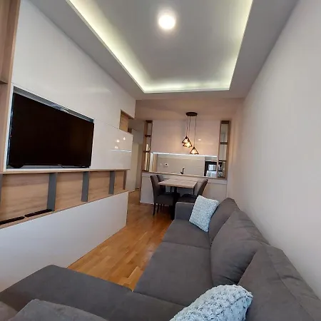 Apartment Apartman Vjeverica *